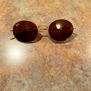 Gold Oval Rimmed Ray Ban Sunglasses